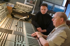 Andreas Hermeyer mit Hans Georg Brunner-Schwer im MPS-Studio (Villingen 2004)